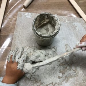 Keramik Winter Frühling Sommer Herbst Tasse Teller Vase Mandala Natur Pflanzen Teelicht Teelichthalter Kerzenhalter Geschenk Frau Weihnachten Valentinstag Bio Räuchergefäß Räuchersand Räucherwerk Kunsthandwerk holyart Kurs Töpferkurs Mädelsabend Junggesellinenabschied töpfern zu Hause Anleitung Töpferpaket Töpferkiste kreativ Ton Kinder Eltern Sterne basteln Kindergeburtstag Feiern Öko Nachhaltig Vintage Landhaus Design Interior Boho Deko Handmade Handarbeit Regional Töpferei Freiberg Sachsen Elfenhaus Elfe Fee Zwerg Zauber Magie Handwerk Unikat Garten Yoga Achtsamkeit Event Meditation spirituell Räucherschale räuchern Kohle Schale Feder Hochzeit Kräuter Räucherkohle Weihrauch spirit keramikbrand-de.pro