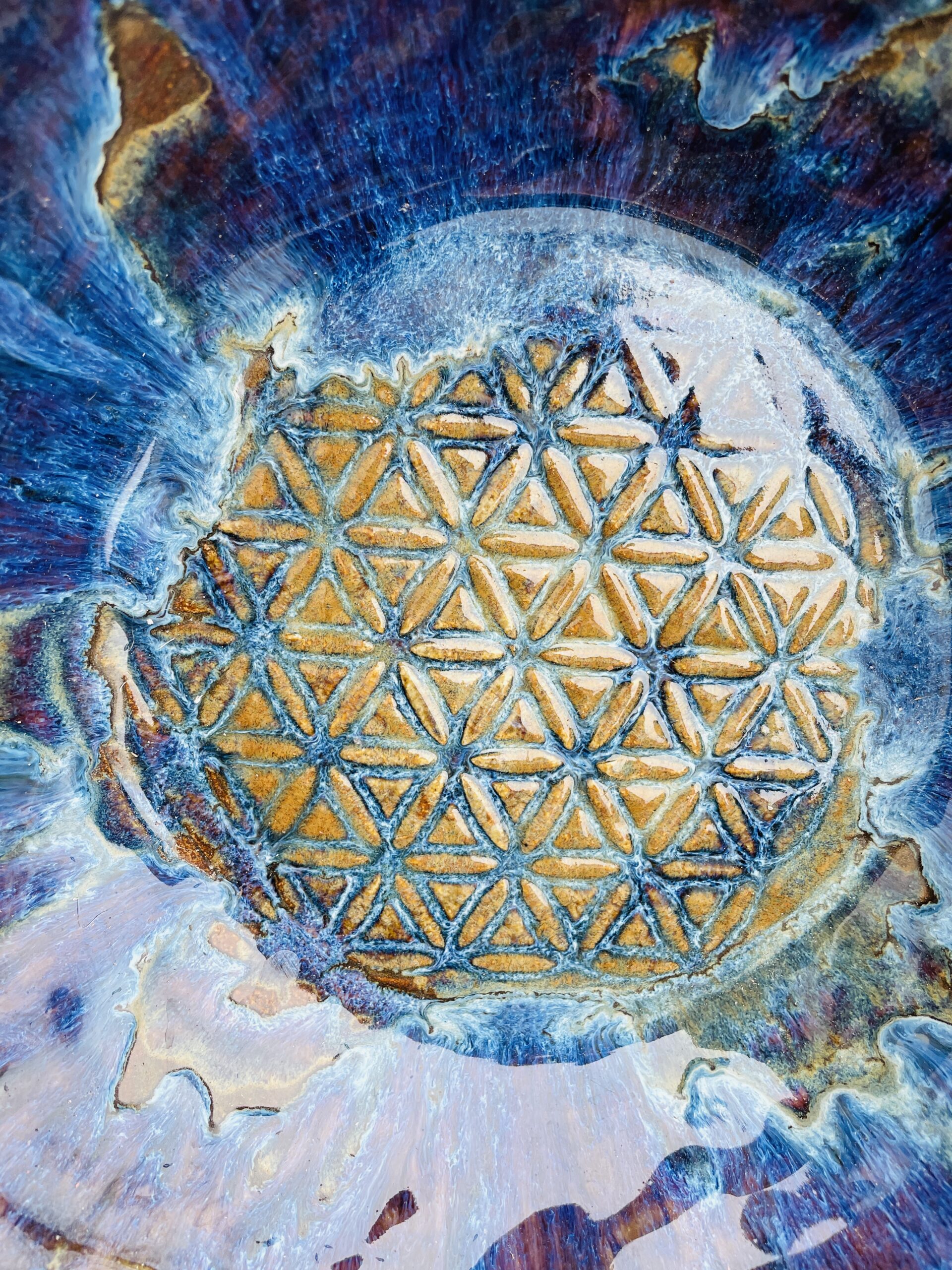 große Obstschale Keramik getöpfert Blume des Lebens bunt Aurora handgemacht getöpfert große Obstschale Keramik getöpfert Blume des Lebens bunt Aurora handgemacht getöpfert