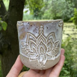 Tassen und Becher - getöpfert und handgemacht  Kakao Becher Kakaozeremonie handgemacht getöpfert Keramik