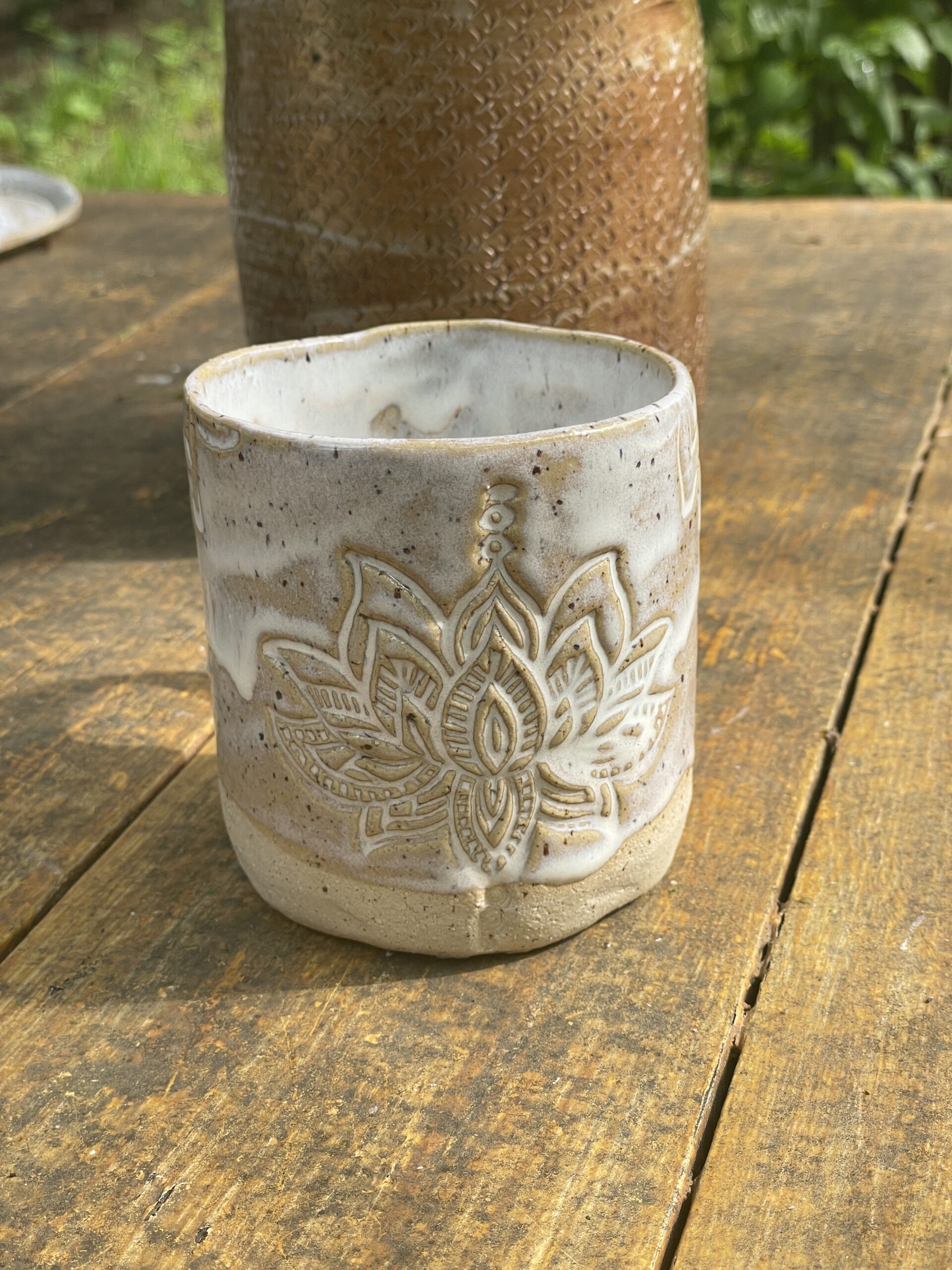 tasse keramik beige Keramik Tasse handgemacht Lotus weiss tasse keramik beige Keramik Tasse handgemacht Lotus weiss
