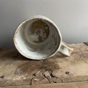 Handgemachte Wintertasse mit Schneeflocken-Motiv