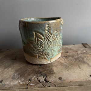 Ritualbecher für Kakaozeremonien Lotus Becher grün handgemacht getöpfert yoga meditation achtsamkeit