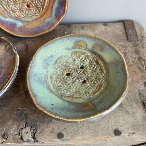Seifenschale Keramik handgemacht Blume des Lebens Bad feste Seife nachhaltig bio öko plastikfrei
