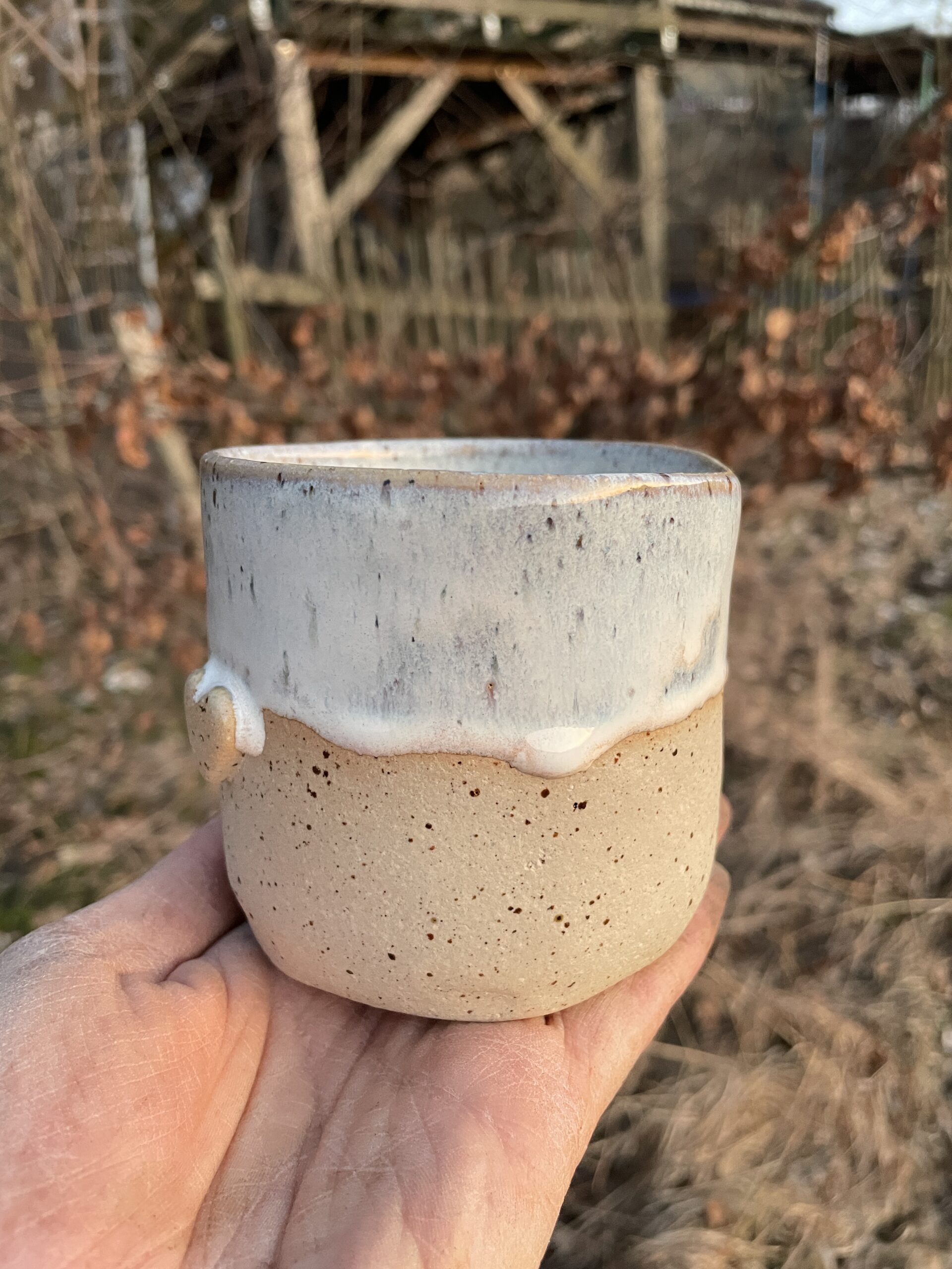 Becher Herz getöpfert handgemacht Keramik weiß landhaus boho Geschenk Frau Becher Herz getöpfert handgemacht Keramik weiß landhaus boho Geschenk Frau