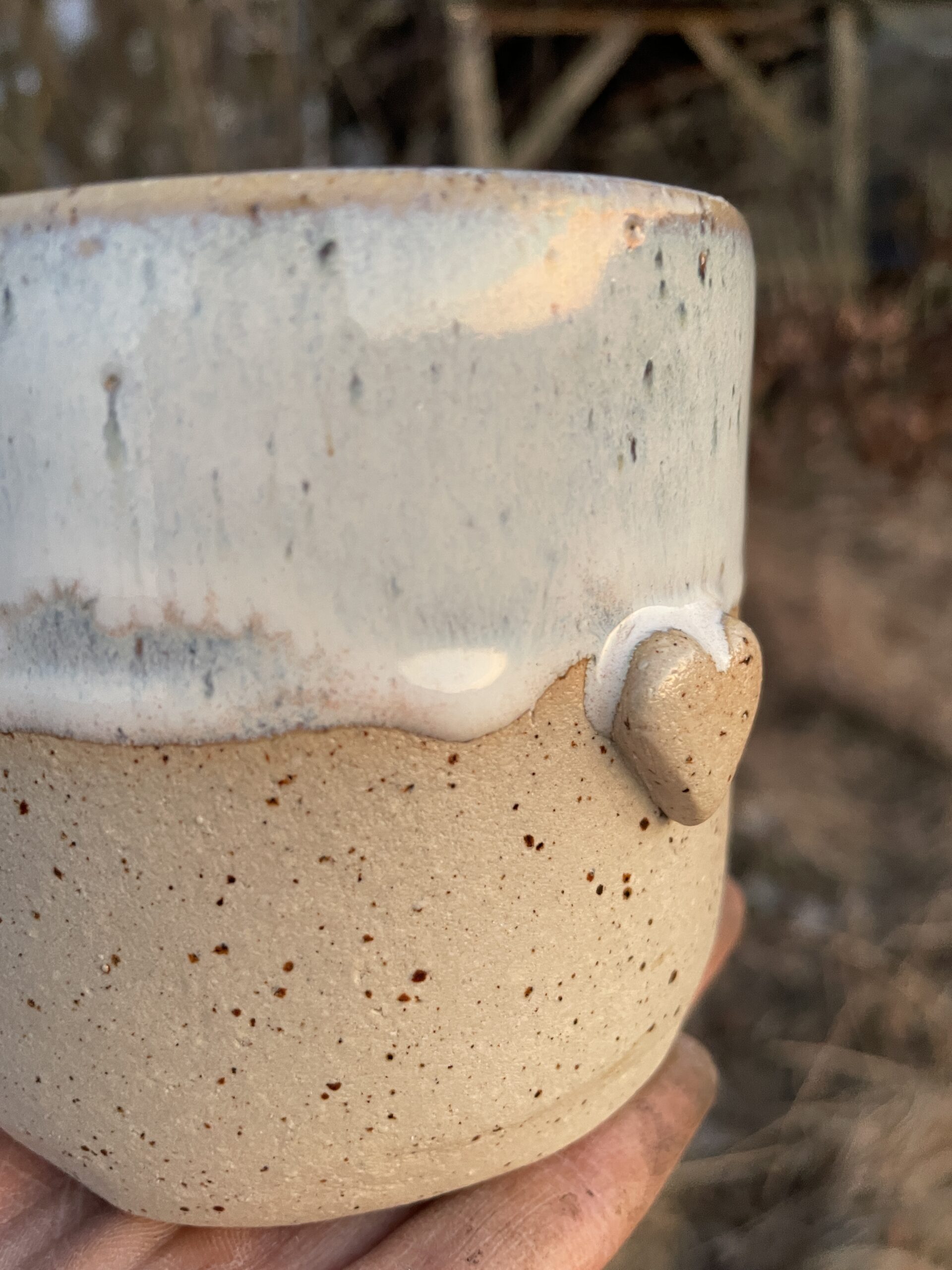 Becher Herz getöpfert handgemacht Keramik weiß landhaus boho Geschenk Frau Becher Herz getöpfert handgemacht Keramik weiß landhaus boho Geschenk Frau