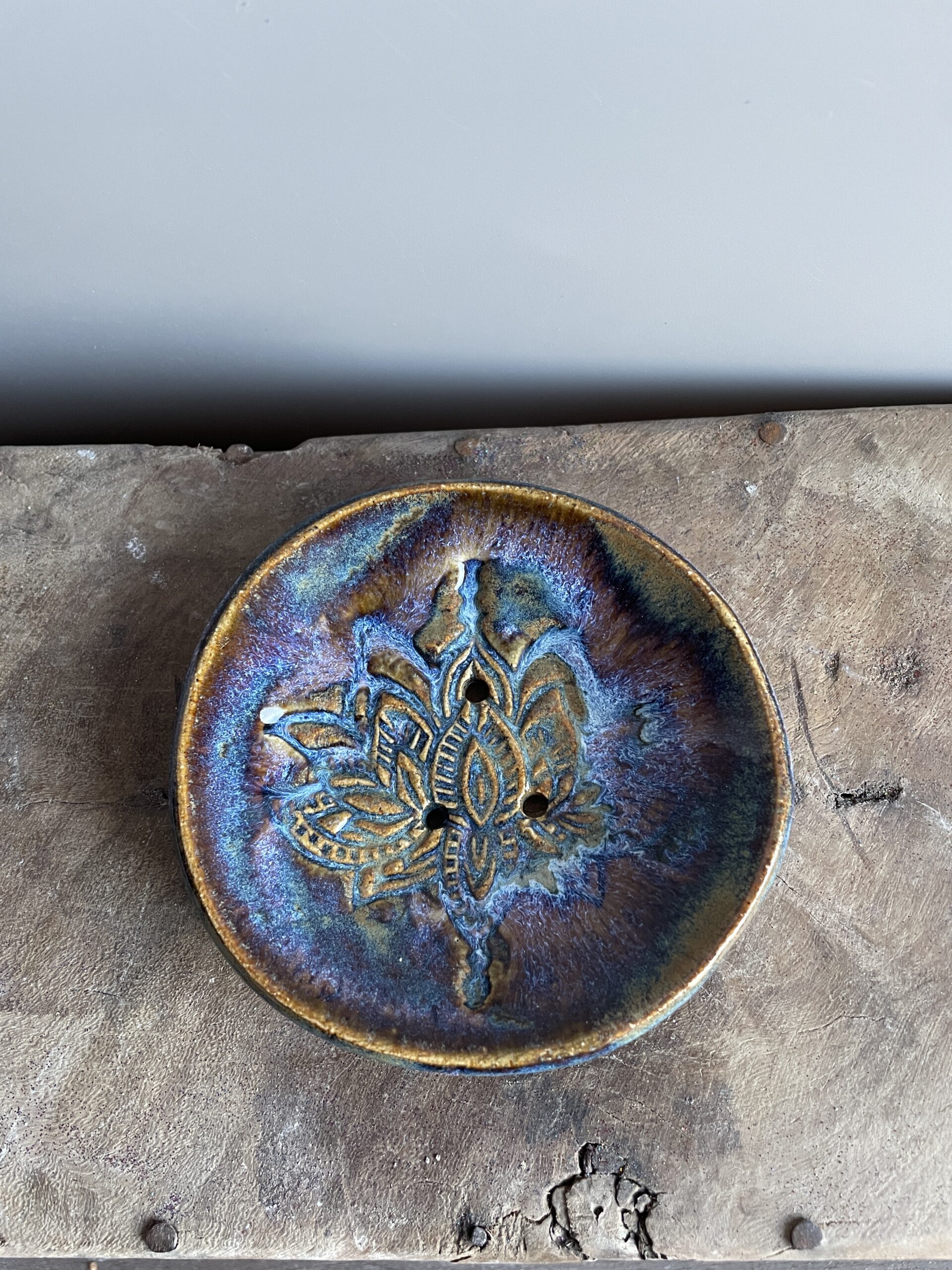 seifenschale mit ablauf keramik handgemacht getöpfert blau Lotus Design boho vintage seifenschale mit ablauf keramik handgemacht getöpfert blau Lotus Design boho vintage