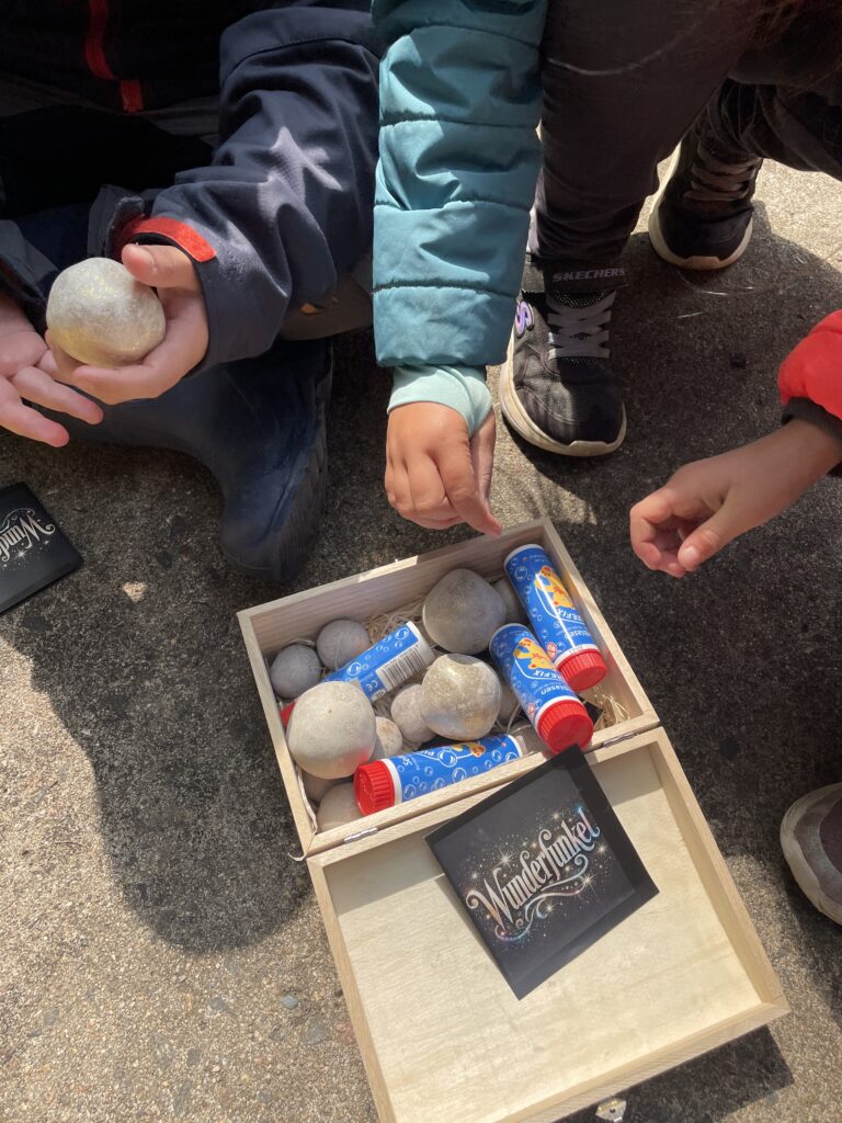 Schatzsuche zum Kindergeburtstag Mitgebsel Wunderfunkel Schatzkiste Kinder Jungen Mädchen