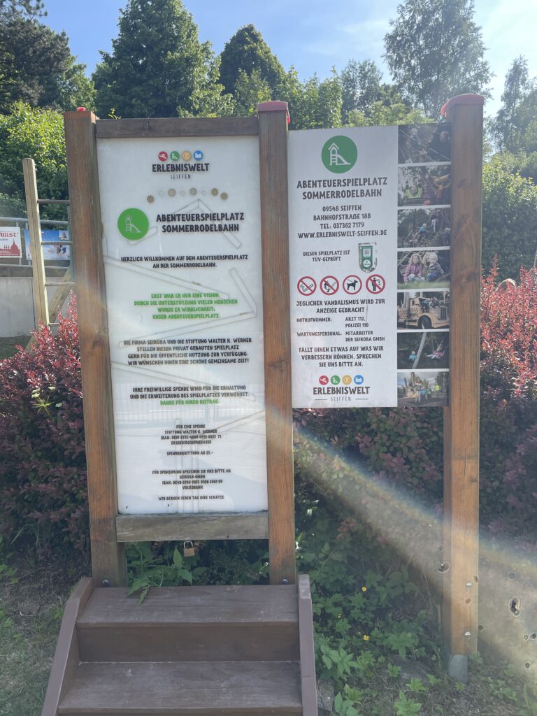 Ausflug mit Kindern Erzgebirge Ein unvergesslicher Familienausflug ins Erzgebirge: Sommerrodelbahn, außergewöhnliche Spielplätze mit Schattenplätzen und bald auch Wunderfunkel in der Erlebniswelt Seiffen entdecken!