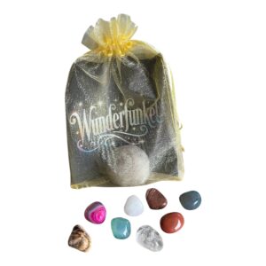 Was schenkt man zum Einzug? Welche Gastgeschenke aus Deutschland zum Schüleraustausch Du suchst ein Gastgeschenk für deine Austauschfamilie, als Au-pair oder bei einer Auslandsreise? Entdecke besondere Mitbringsel aus Deutschland Was kommt in die Zuckertüte? Was schenke ich meinem Mann zum Hochzeitstag? Wunderfunkel Geschenkset im Organzabeutel Wunderfunkel Geschenkset im Organzabeutel Welche ausgefallenen Gastgeschenke gibt es für eine Hochzeit? Was kommt in die Schultüte zur Einschulung?