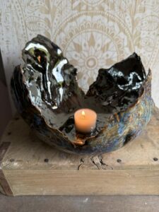 Interior Designerin moderne keramik deko schale Kunst Galerie Wohnzimmer handgemacht in Deutschland