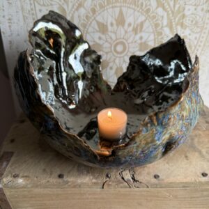 Interior Designerin moderne keramik deko schale Kunst Galerie Wohnzimmer handgemacht in Deutschland