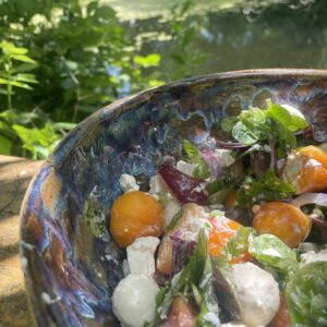 große Keramik Schale handgemacht als Salatschüssel und Obstschale